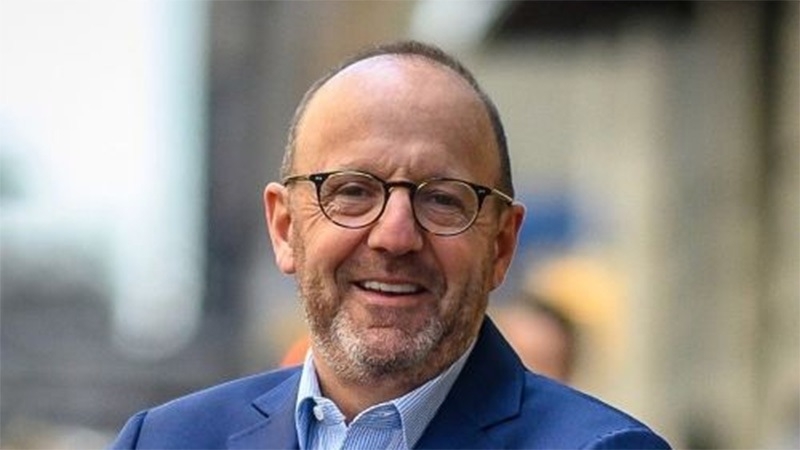 Michael Kempner, founder of MikeWorldWide on the PRmoment podcast