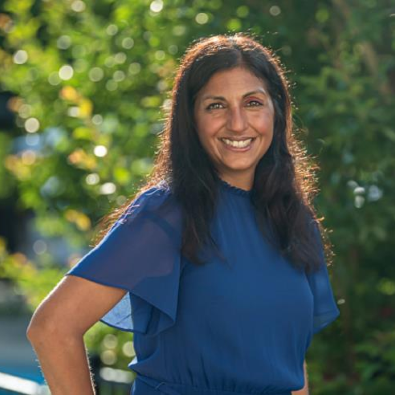 Jasmin Athwal headshot